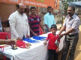 556430_3948869495300_384491539_n